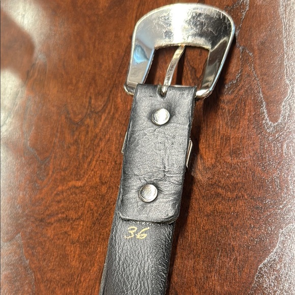 Elegant Black and Silver Studded Belt Kippys - Picture 4 of 4